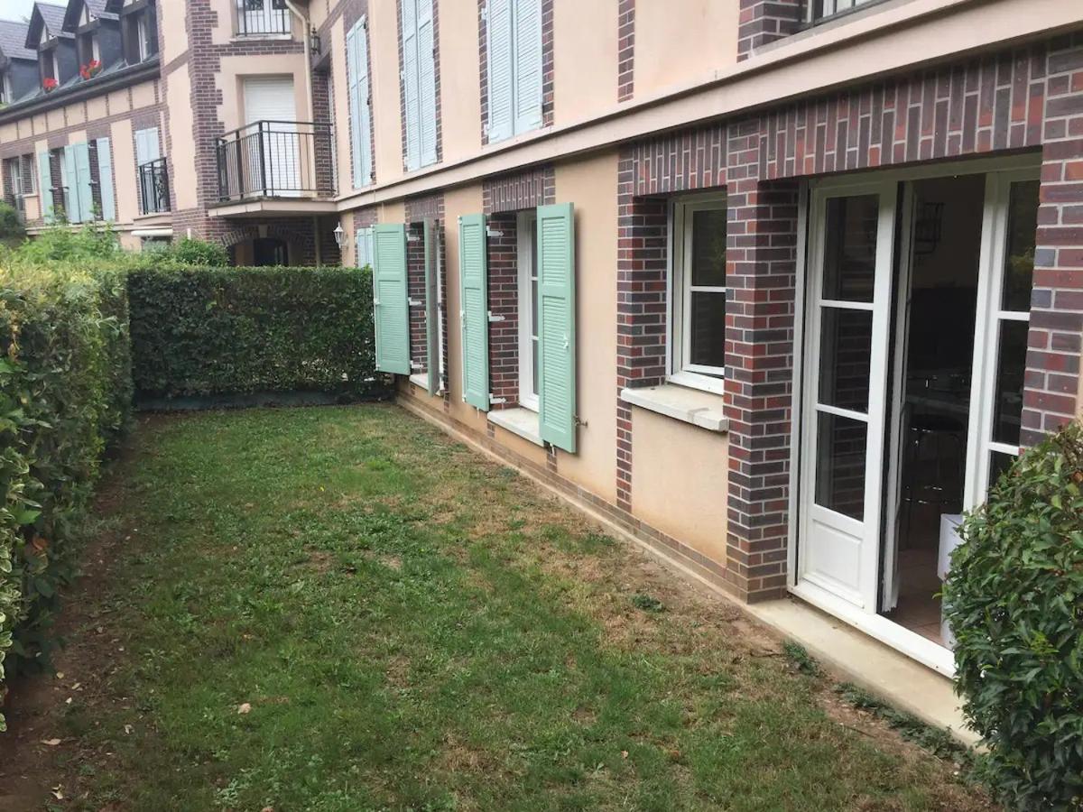 Beautiful Ground Floor 2 Bedroom Apartment องเฟลอร์ ภายนอก รูปภาพ